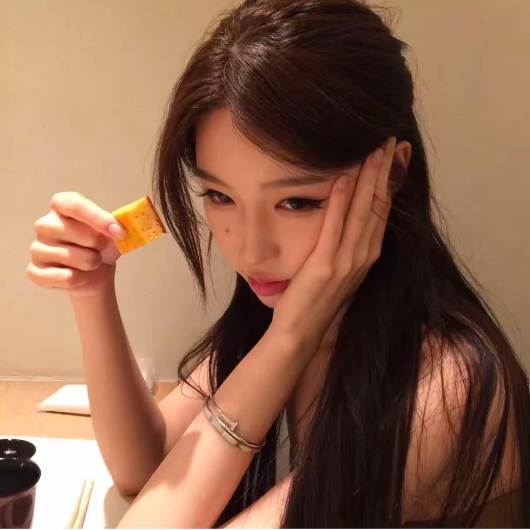 善良美丽温柔可爱本人.