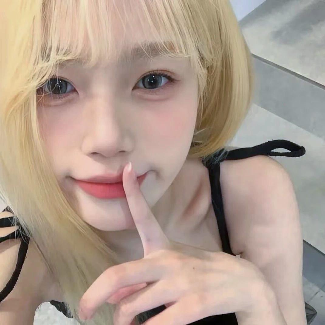 喵喵女王陛下/.