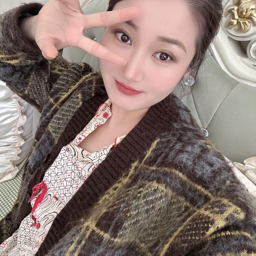 爱吃猫的小鱼