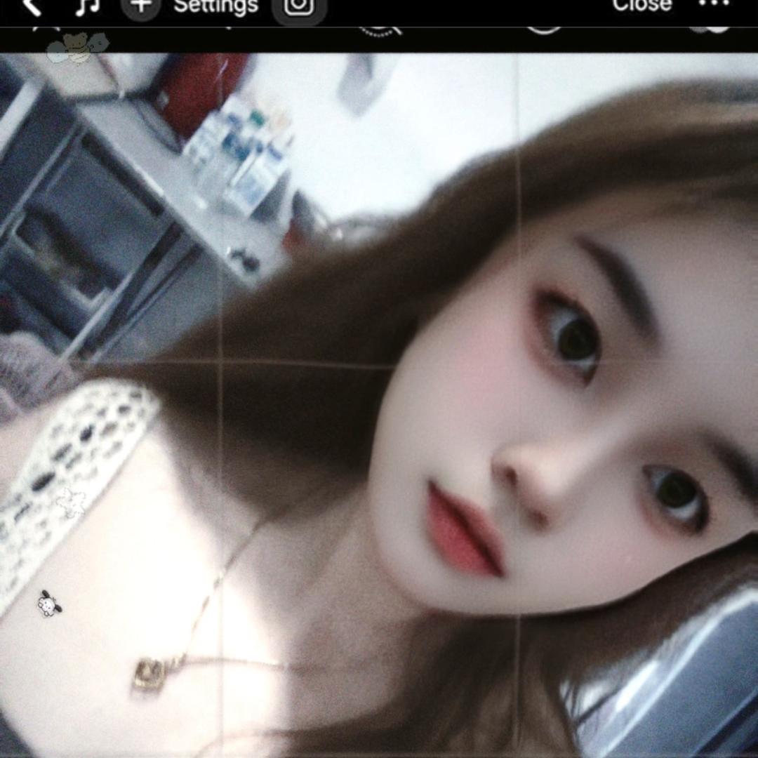 ོ࿆ྂHet.何小姐