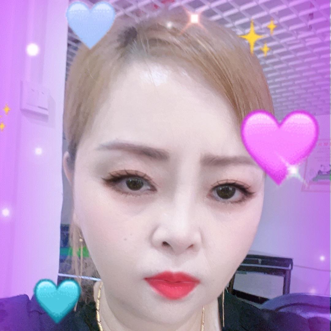 刘姐（每晚6点30分开播）