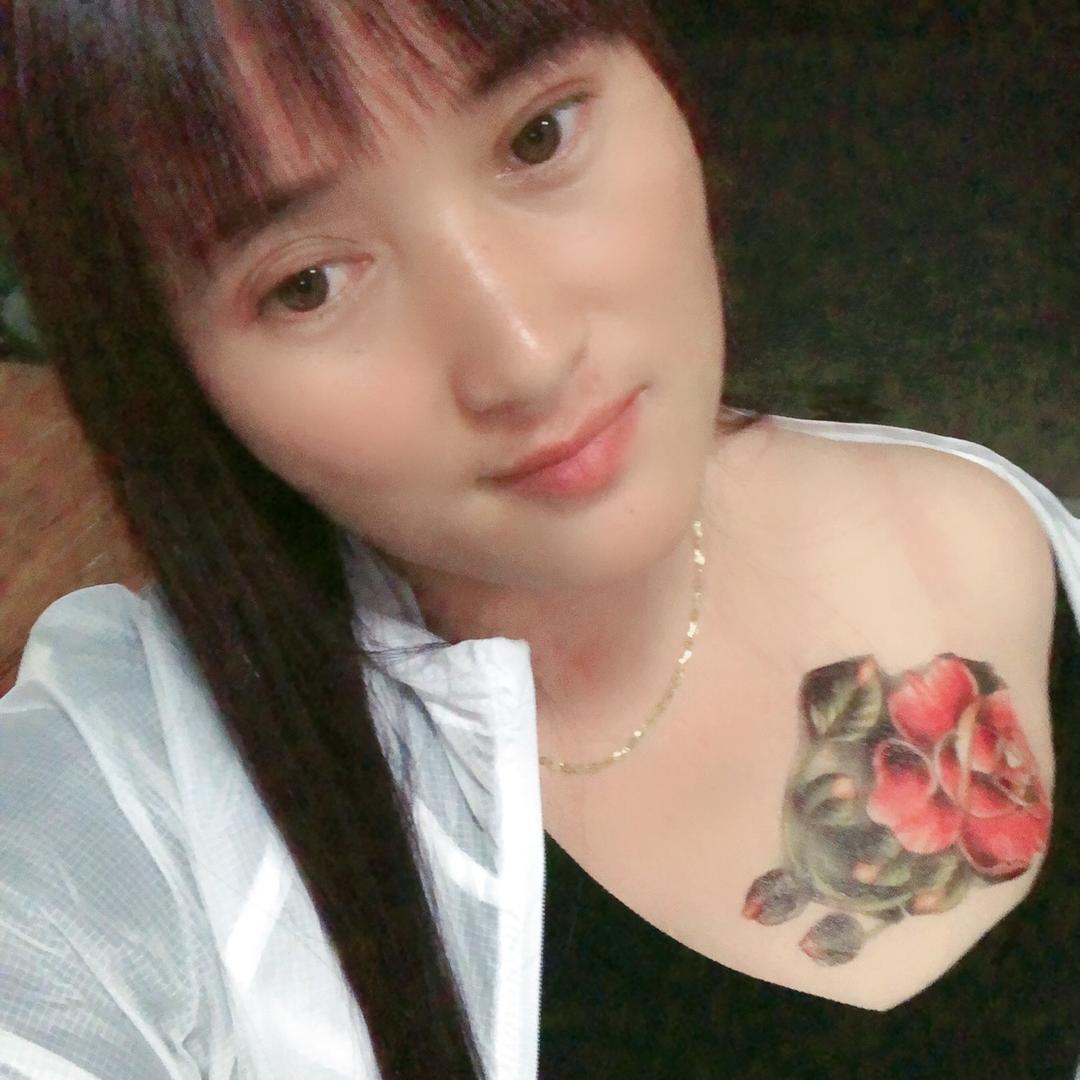 摆摊的大姐