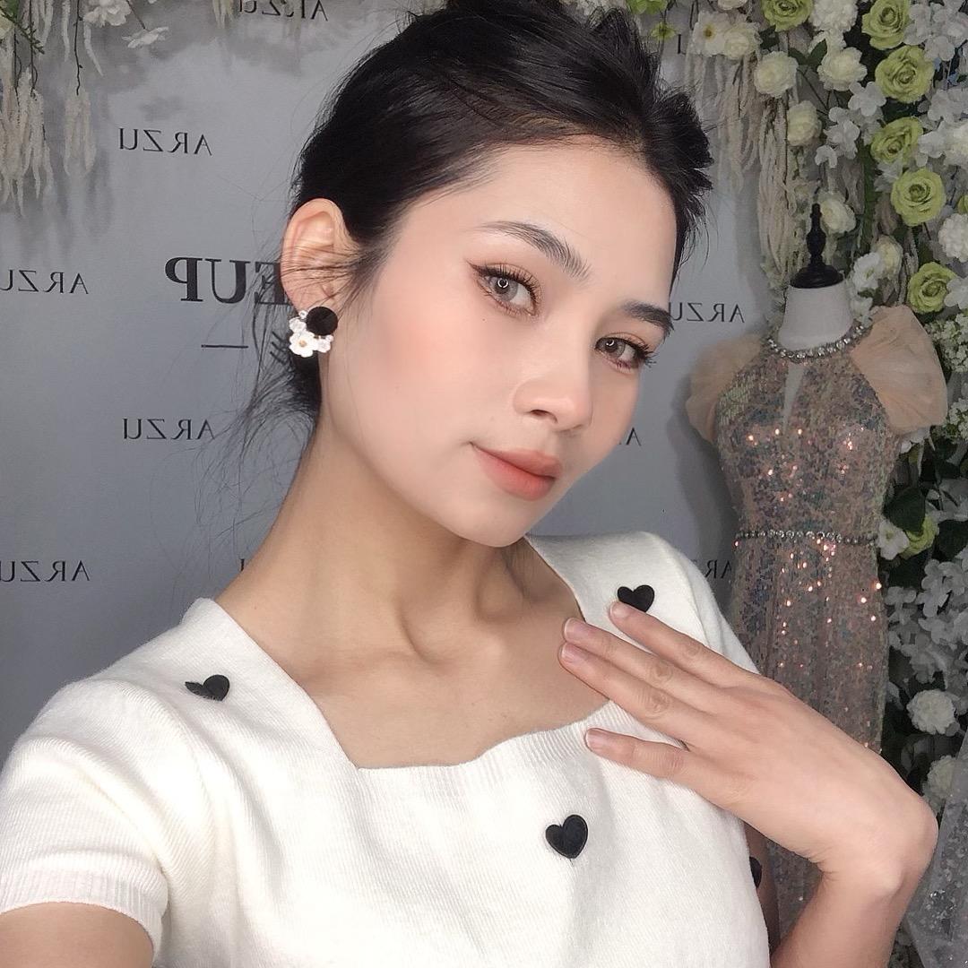 洛伊婚纱摄影化妆师sumaya