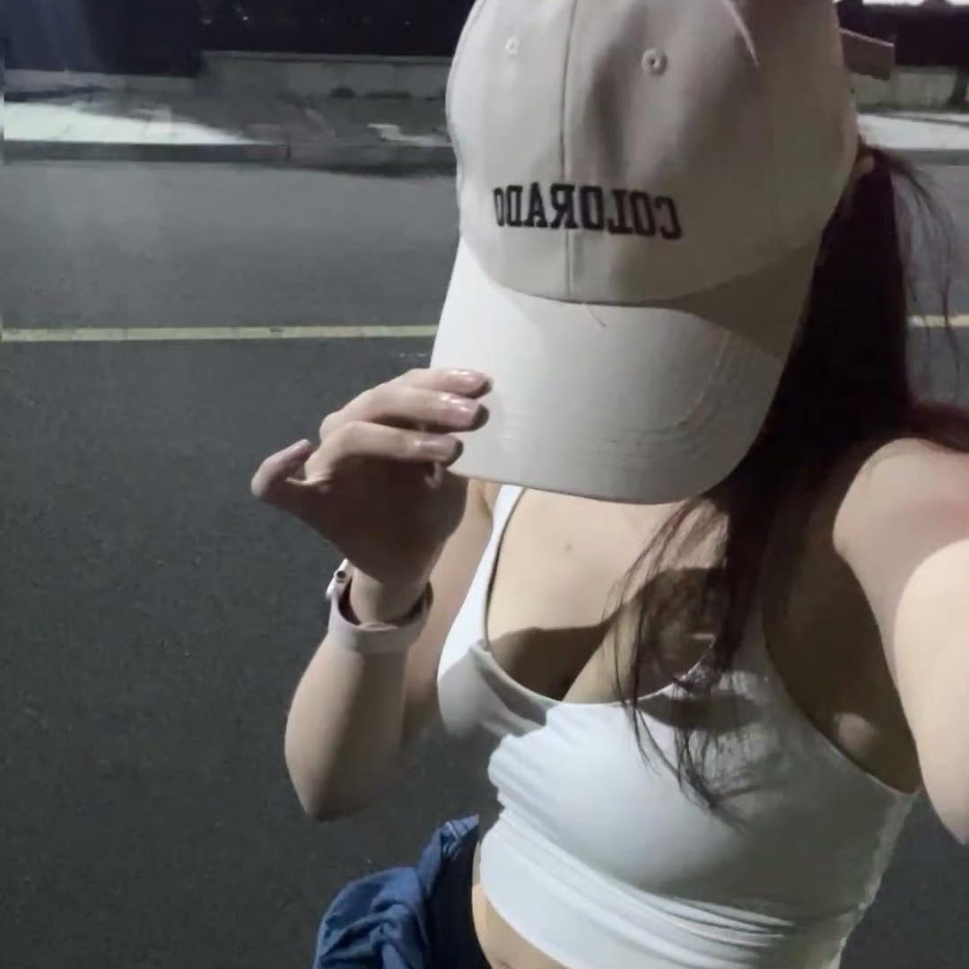 不❤️上班的小姨