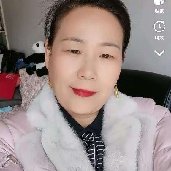 敏姐一家人