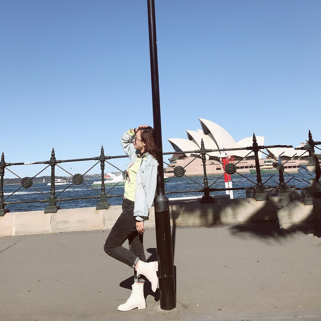 小燕飞了💕