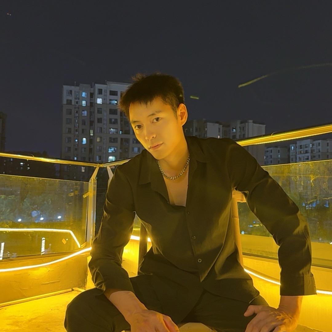 西藏林影