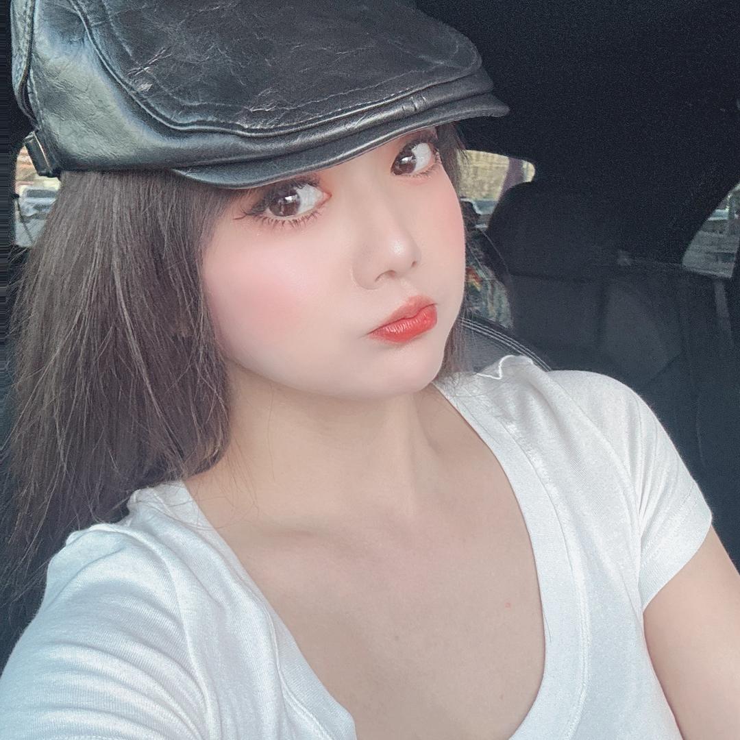 宁（慵懒的一天美甲美睫主理人）