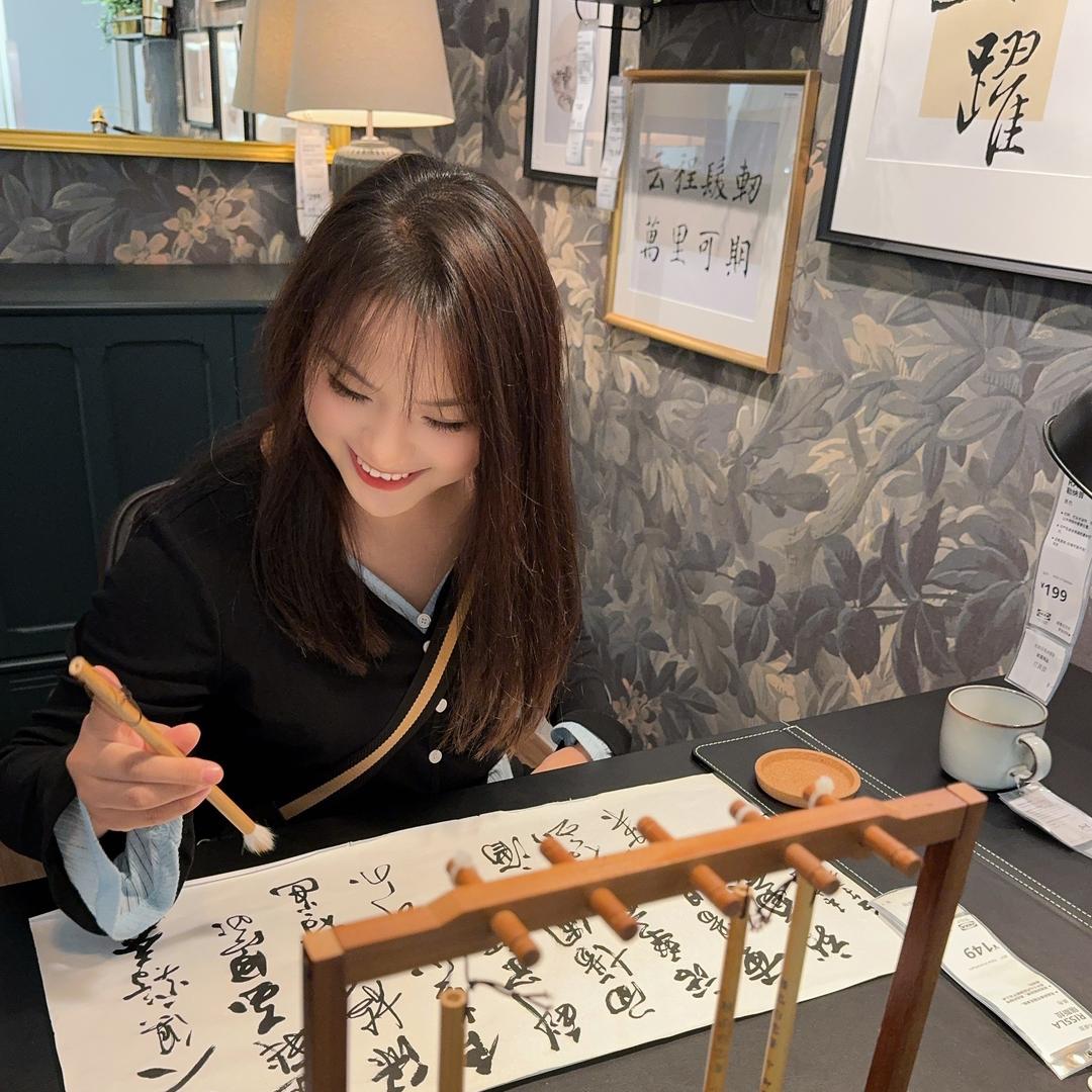 杨老六是只🐶