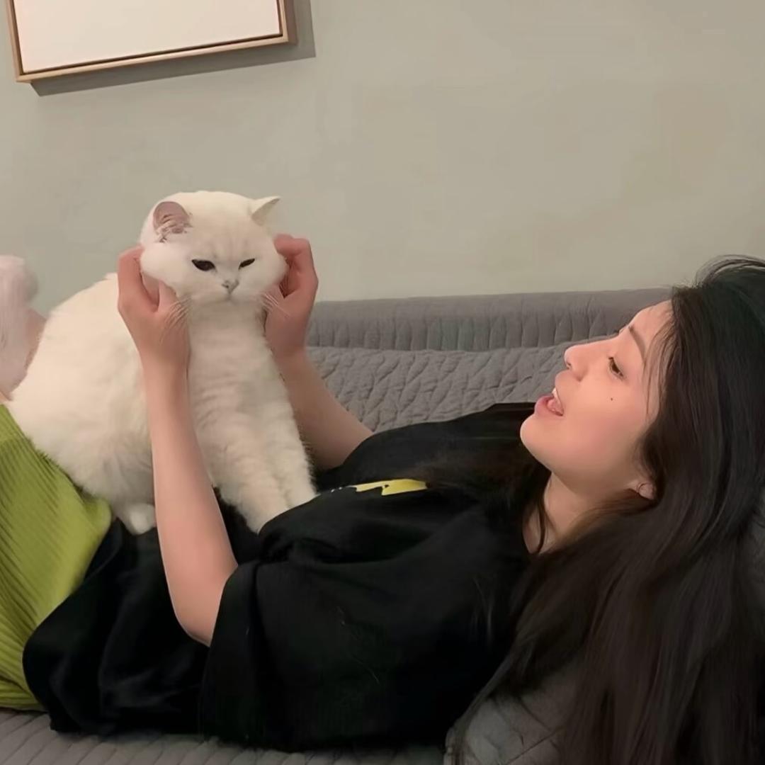 小苏吃不胖.