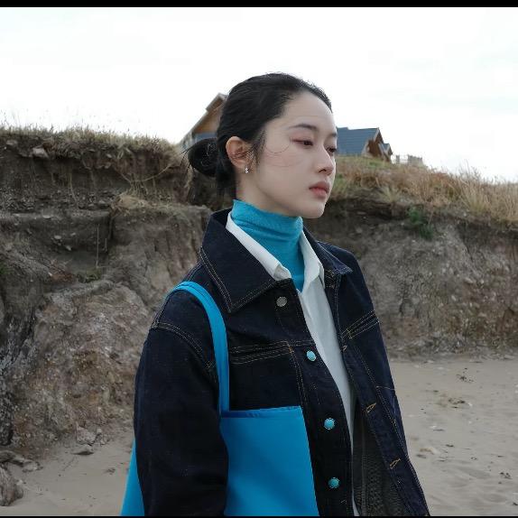 云里芳.🌼