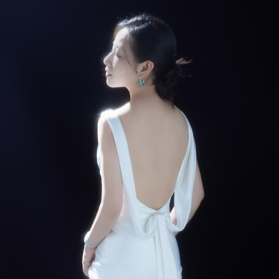 天秤座的奇小姐