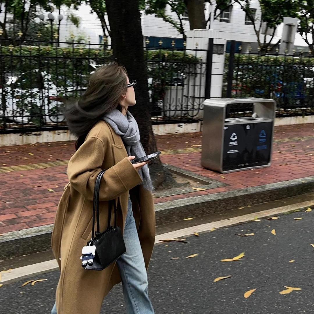 月盈阁服饰工厂店