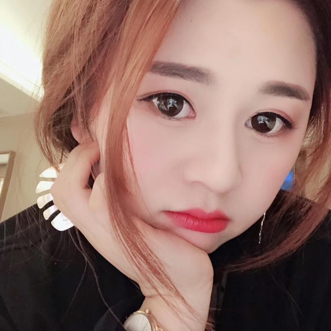 然然.