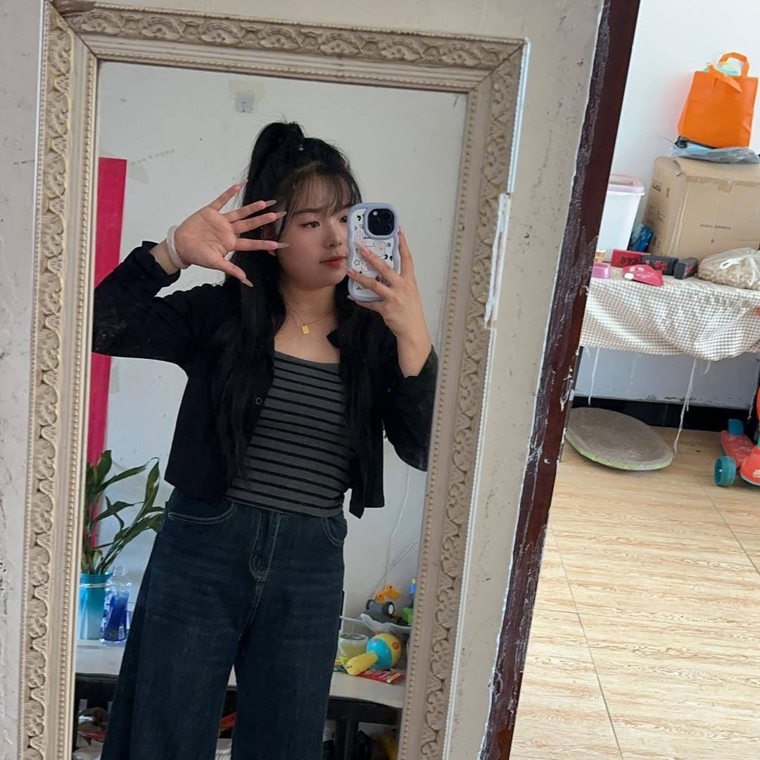 莉莉小可爱👸