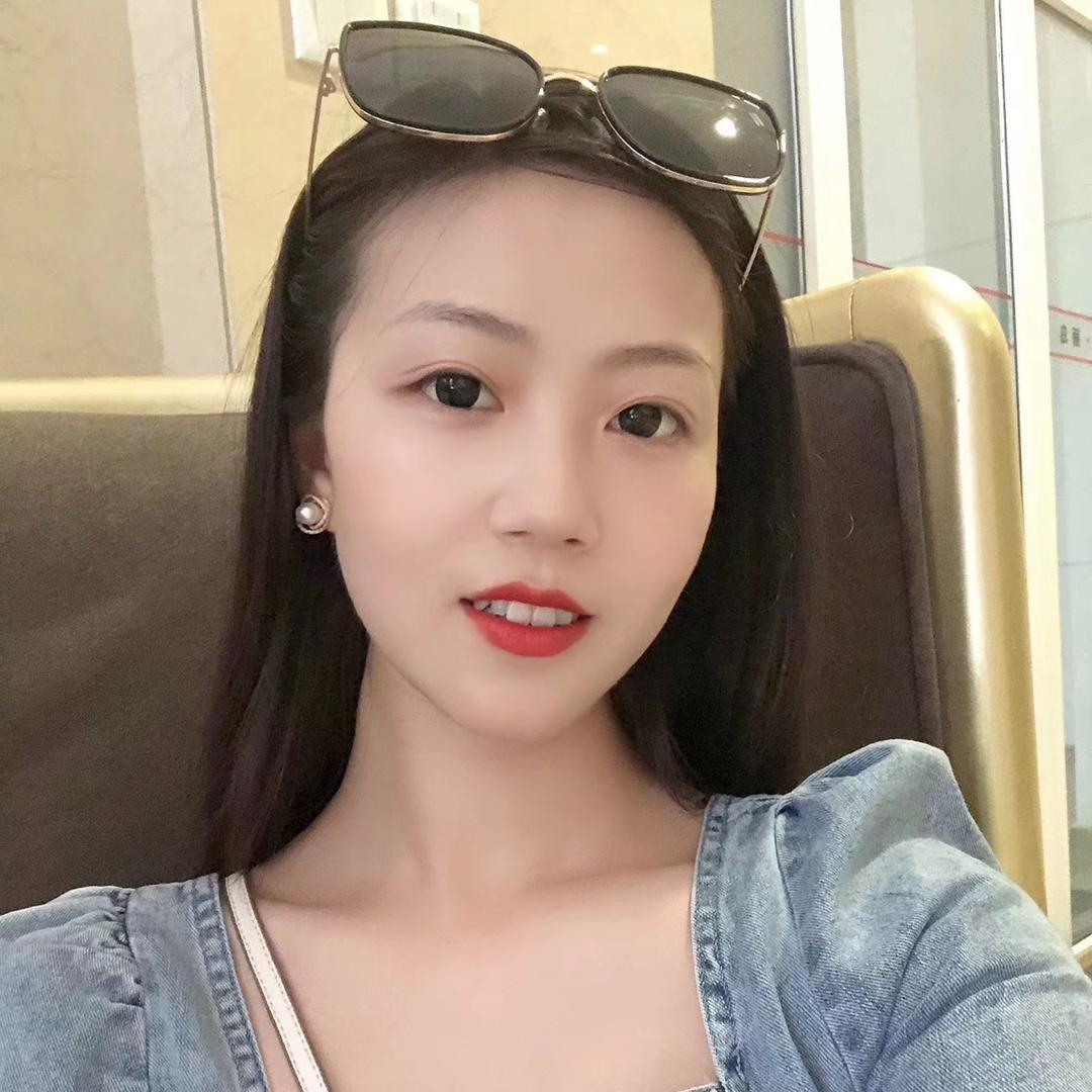 依美女装穿搭