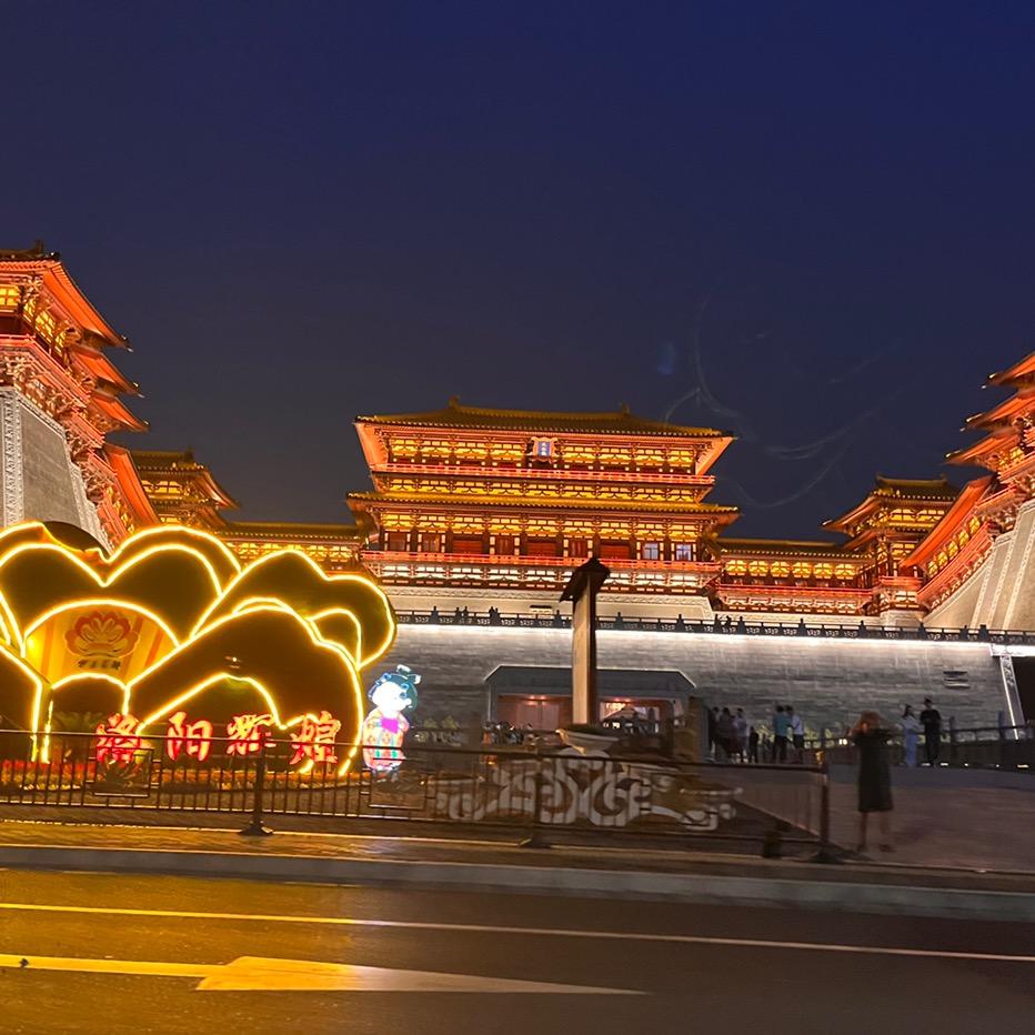 灯光设计师韩亚军