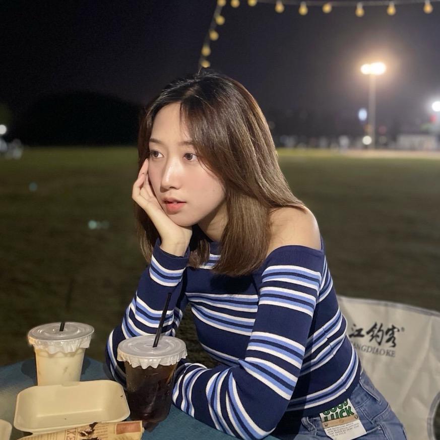 *大肚子少女-@抖音