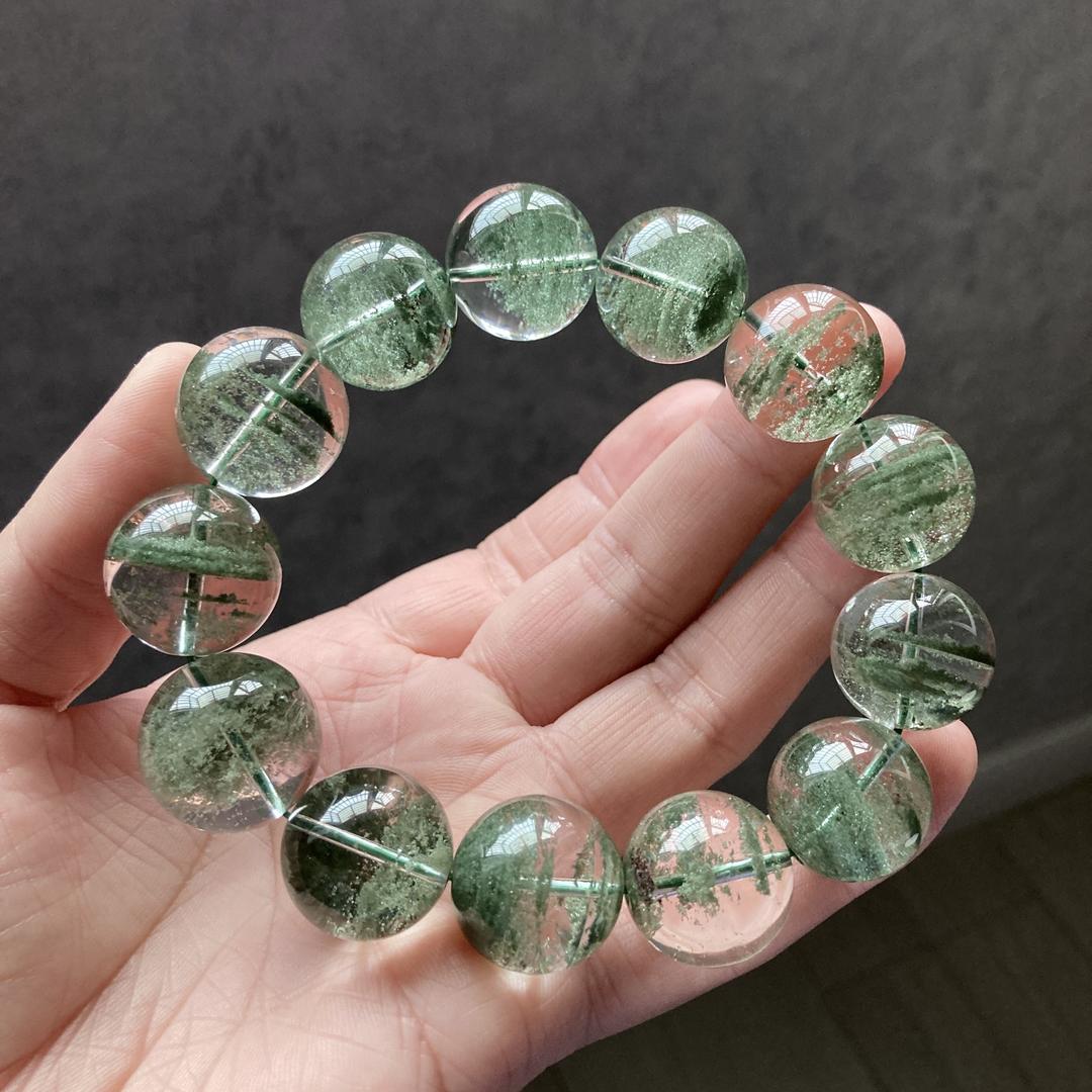 二月水晶