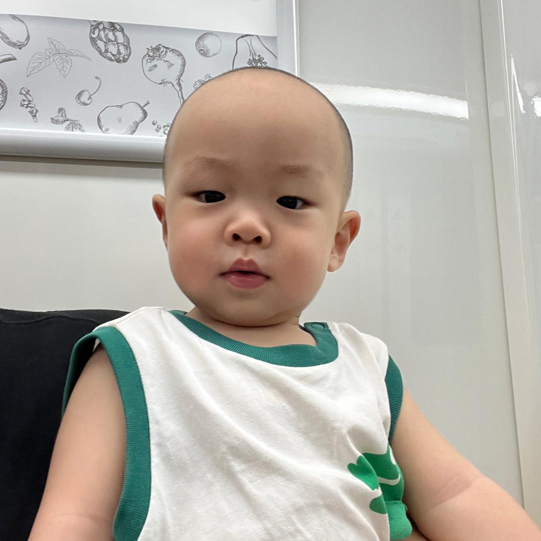 小郑爱年糕