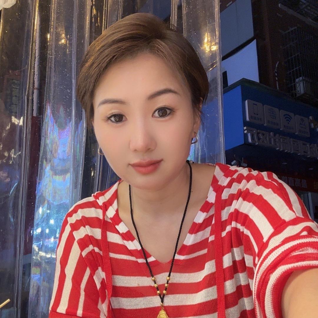 龙回夜市李姐卤味