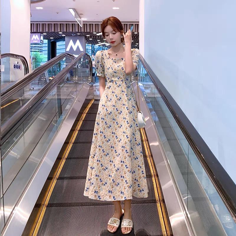 杭州市钱塘区泓梦服饰店