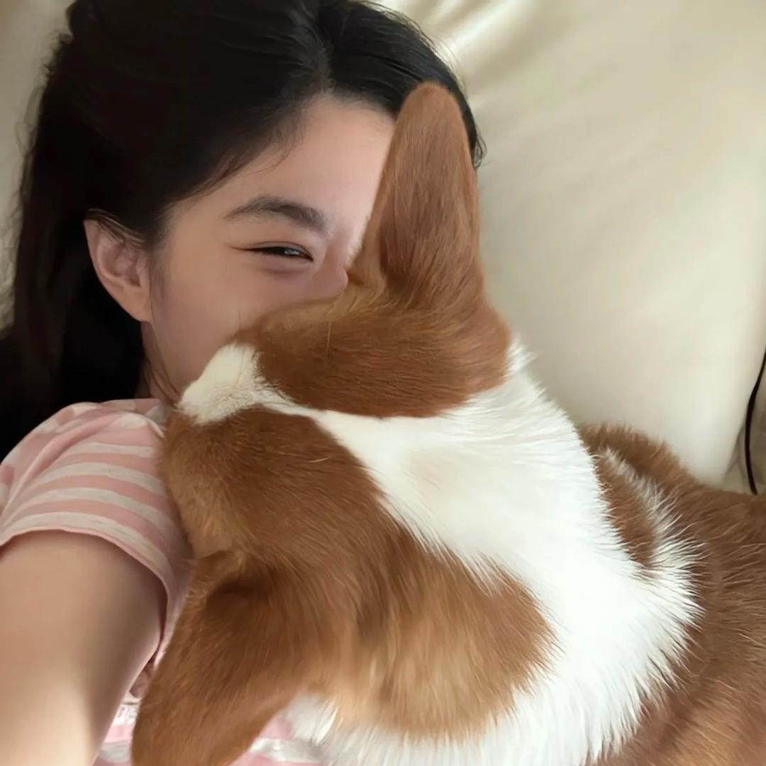 发呆小困孩