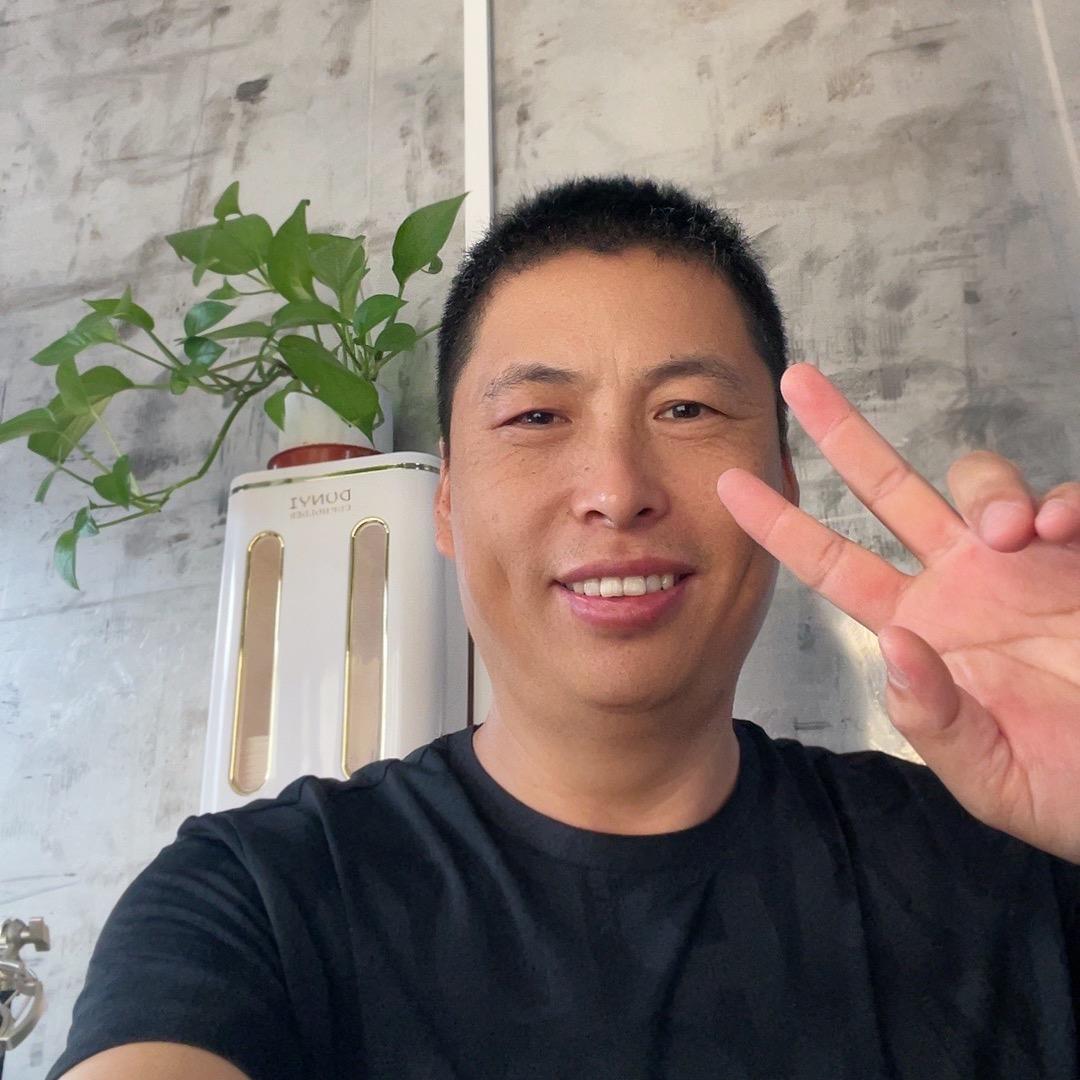 石精品进口/二手牵引车/拖架/冻柜买卖。