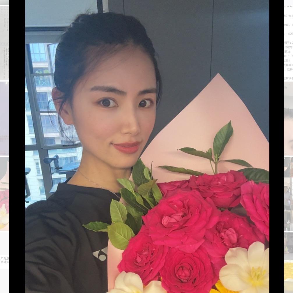 特拉斯搬砖中……