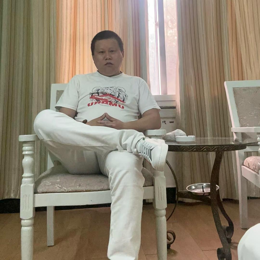 广亮吃遍全球