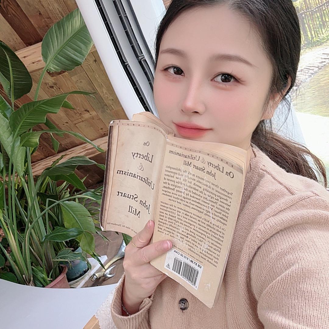 ゜🧸ིྀ   只昂张小姐🐽