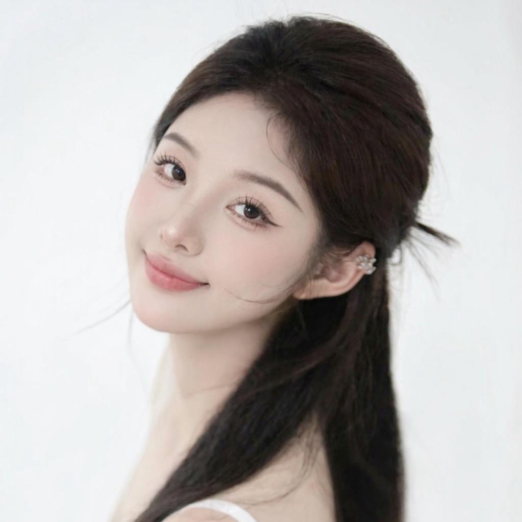 @侯不可爱🧚🏻‍♀️（婚车主理人）