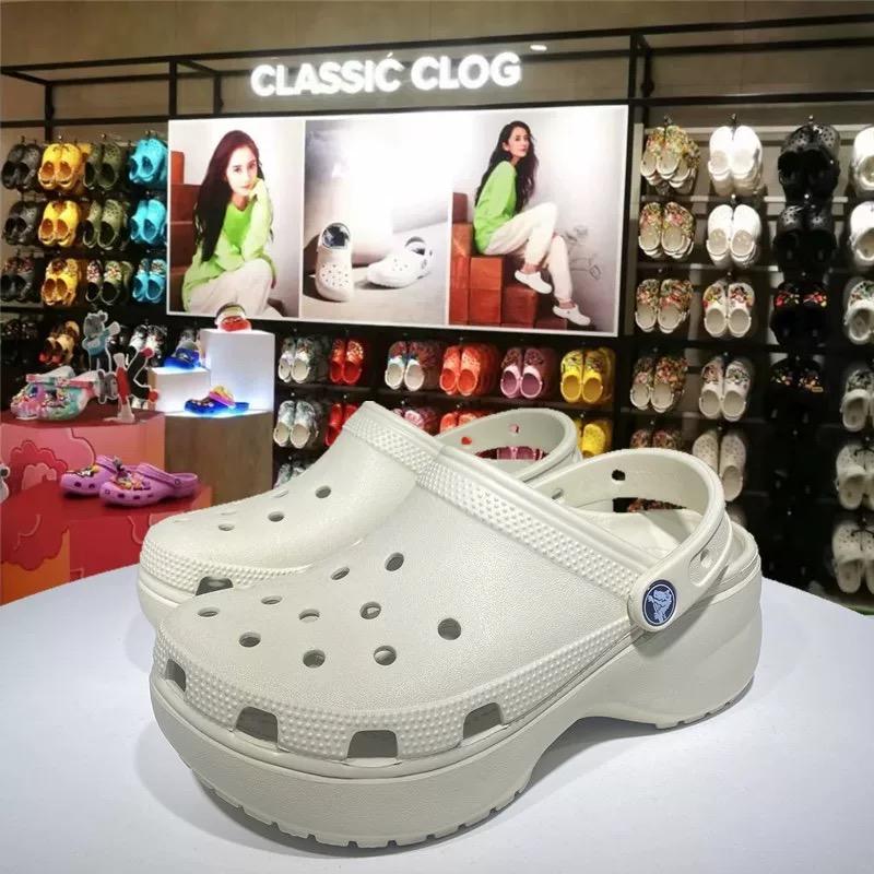 卡家带标洞洞鞋