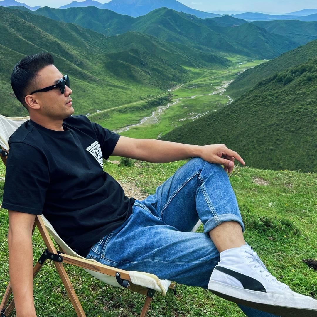 果洛扎西
