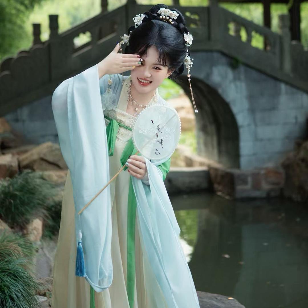 爱羿随风起 🍃