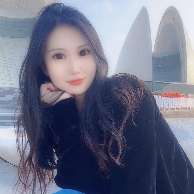 伊旗诗洛依 女装