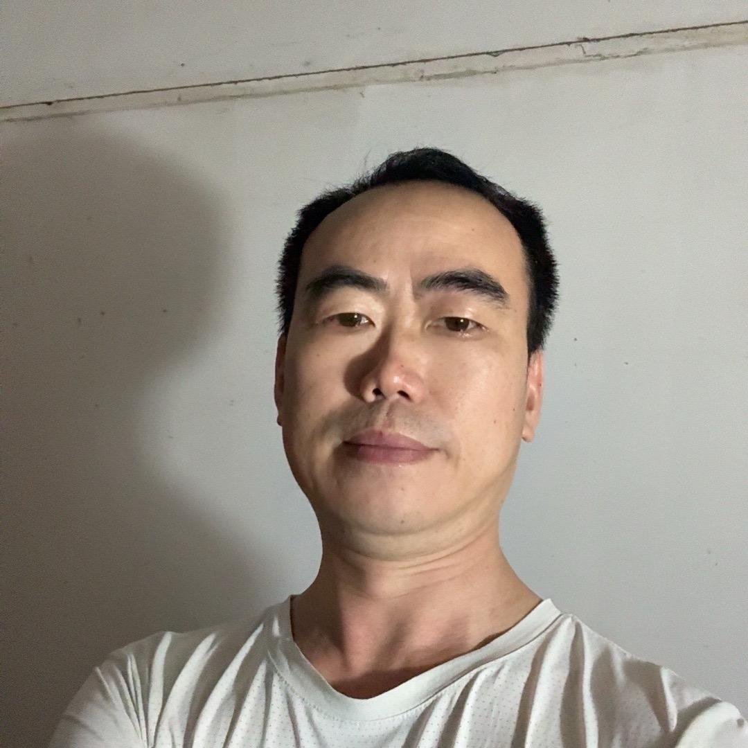 老杨（在搬砖）