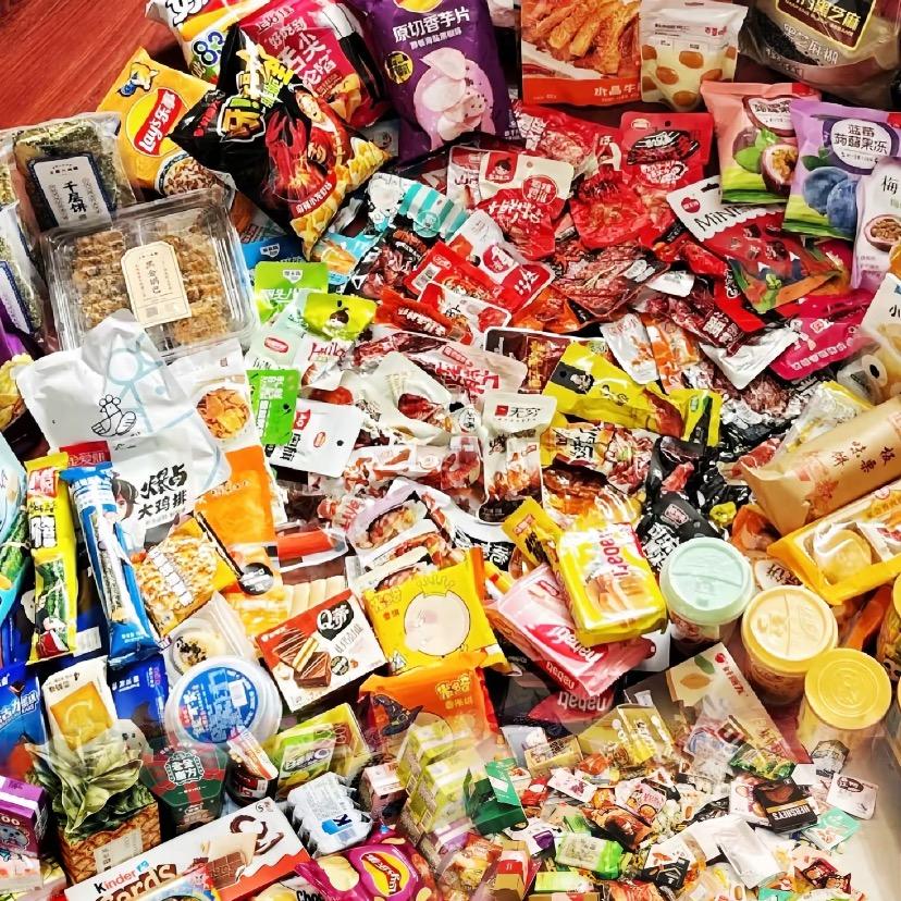 彦专营店直播间