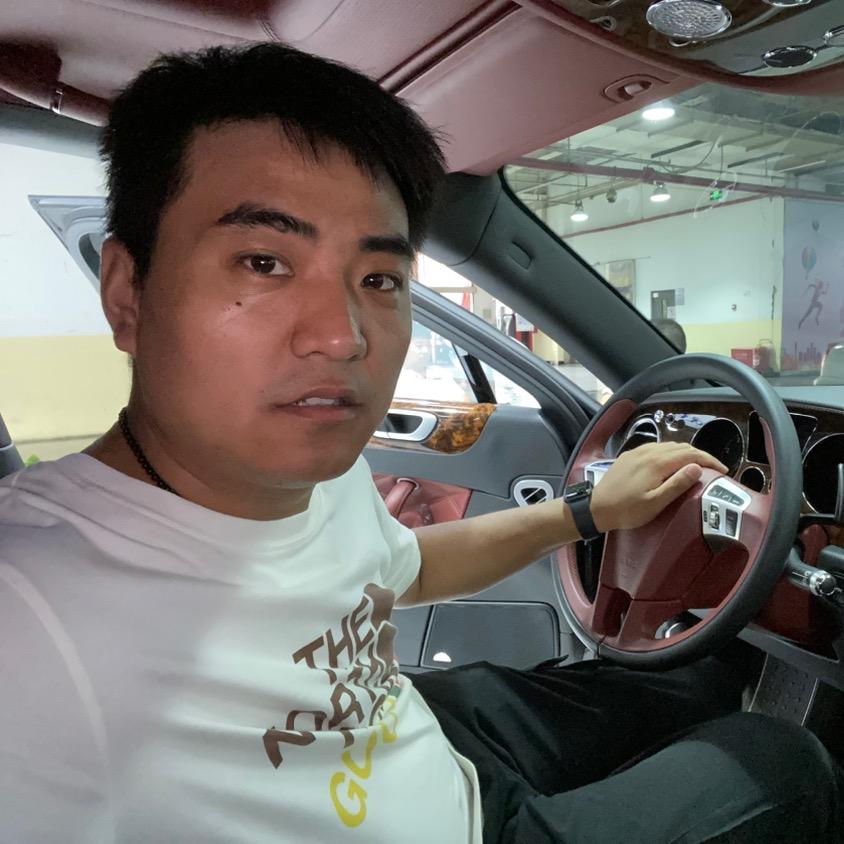 阿龙说车评估车