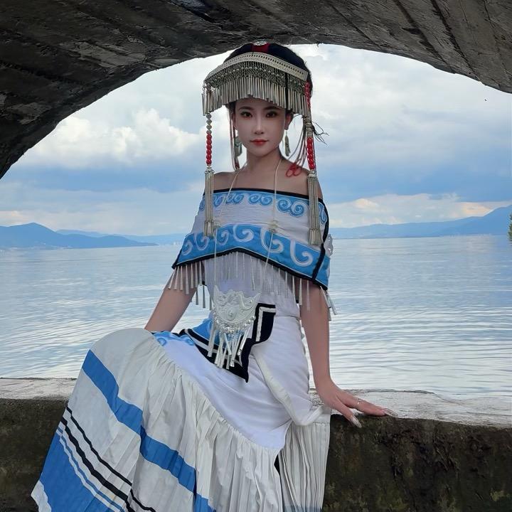 馋丫头（苗族）