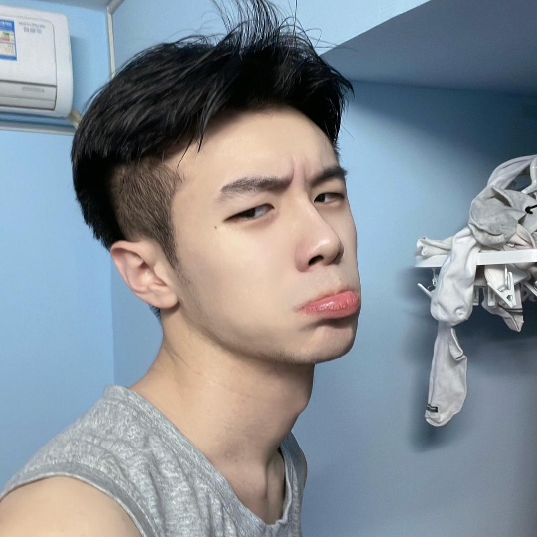 王英明（冲100w粉丝）