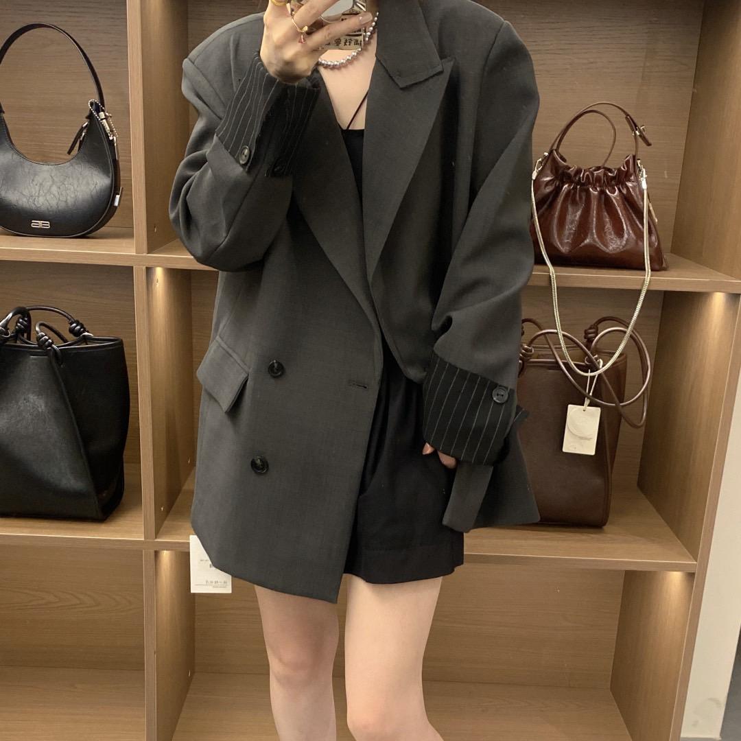 A《张小姐的店》女装实体店💋