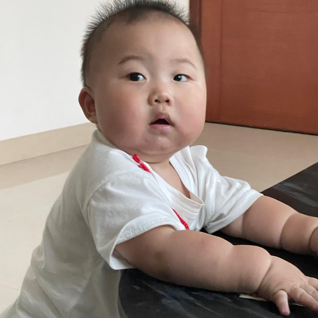 埕宝爱喝奶🍼