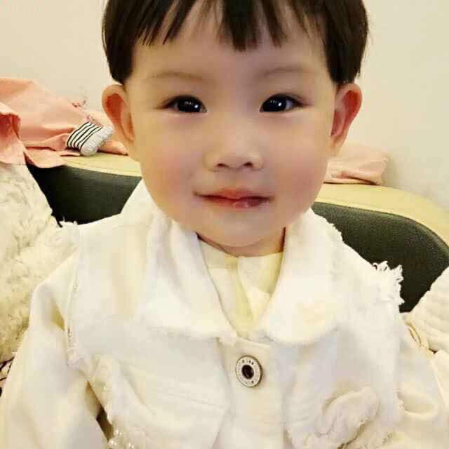 卖鸡的小伙