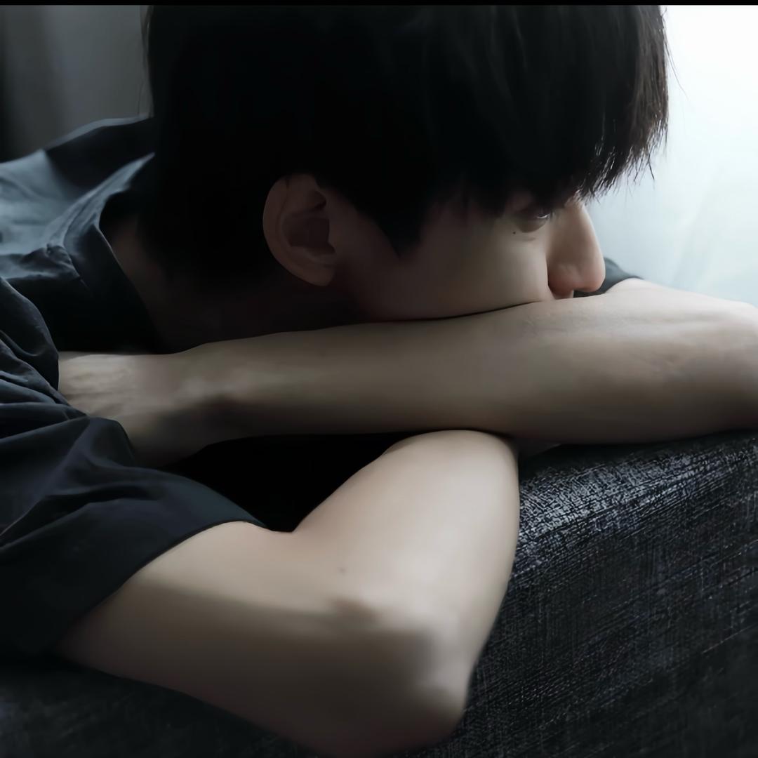黑长直的狗