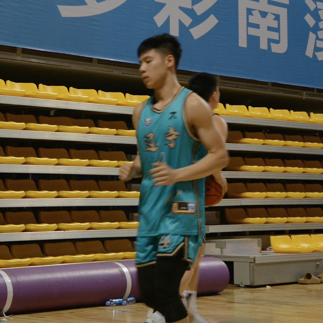 左子明.