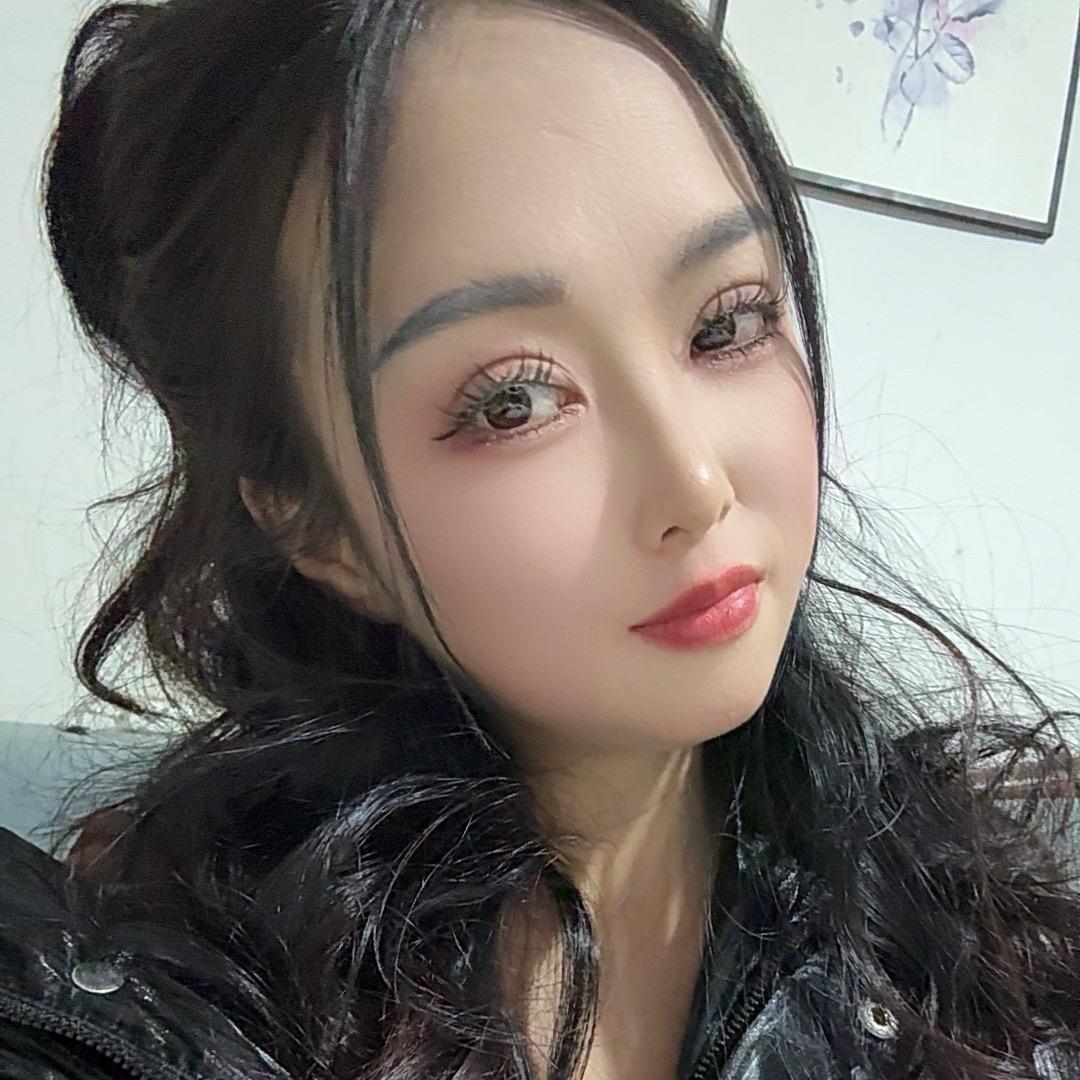 （夫人）莎莎