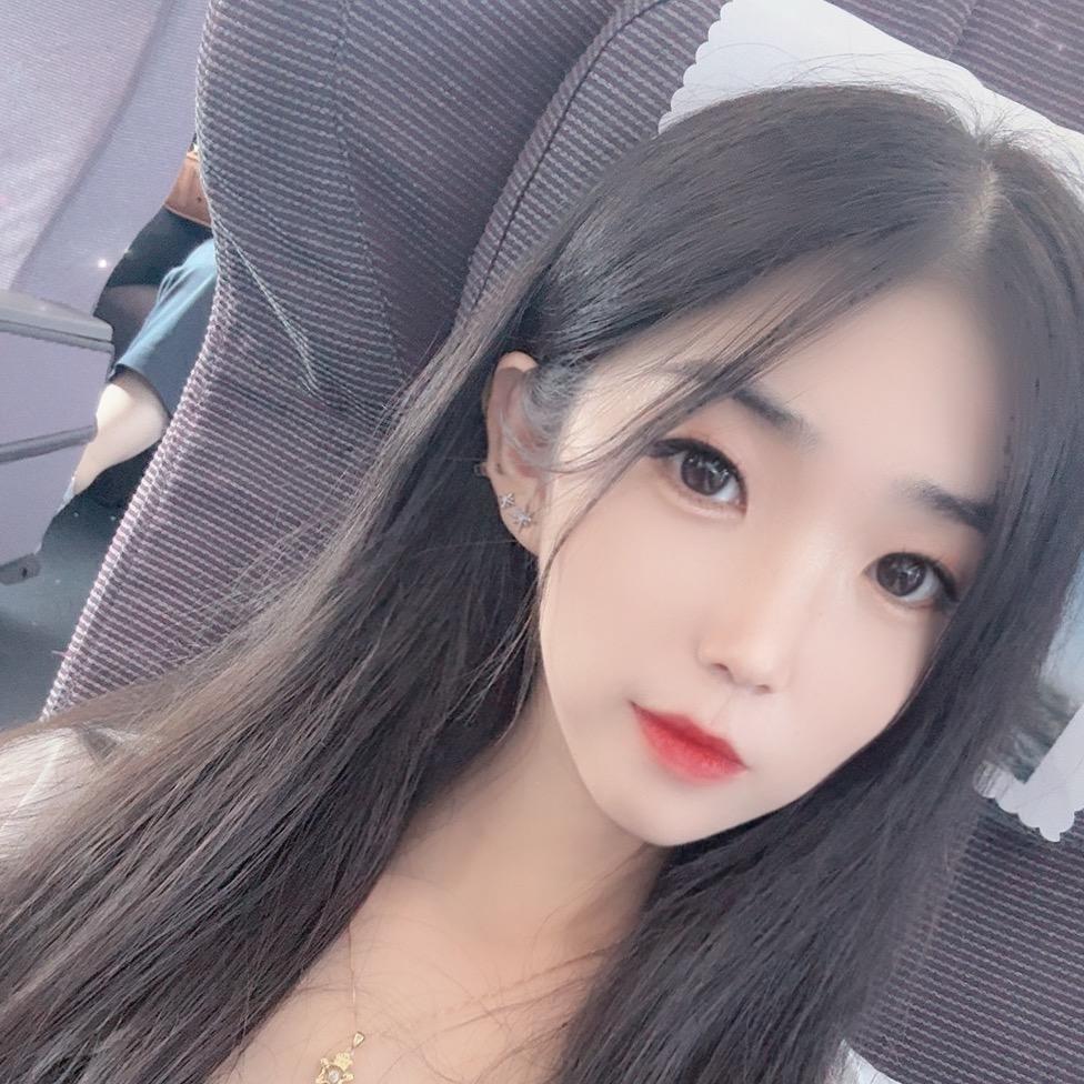 甜宝儿♡（10.12生日🎂🎂）
