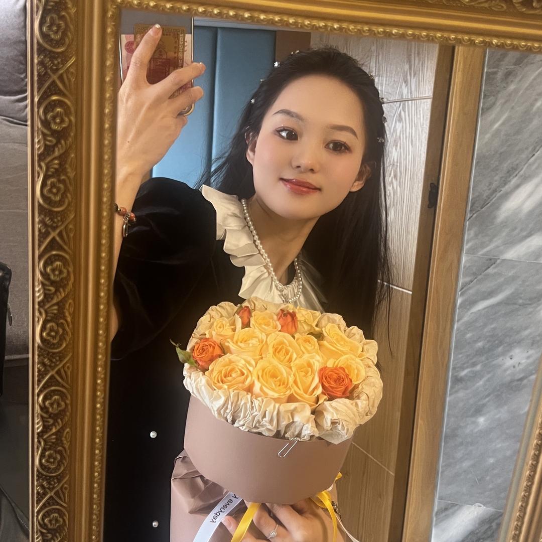 ：    一颗橙子🍊