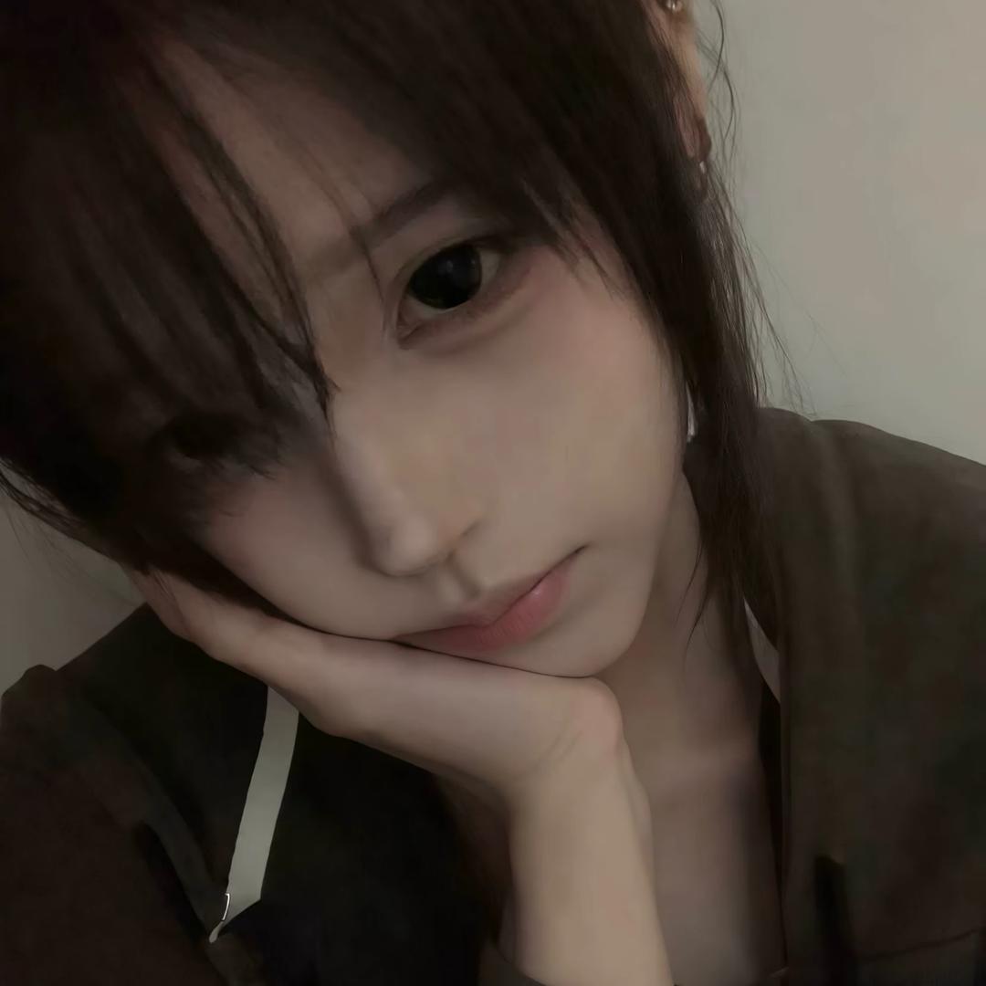 都叫我小小洁.